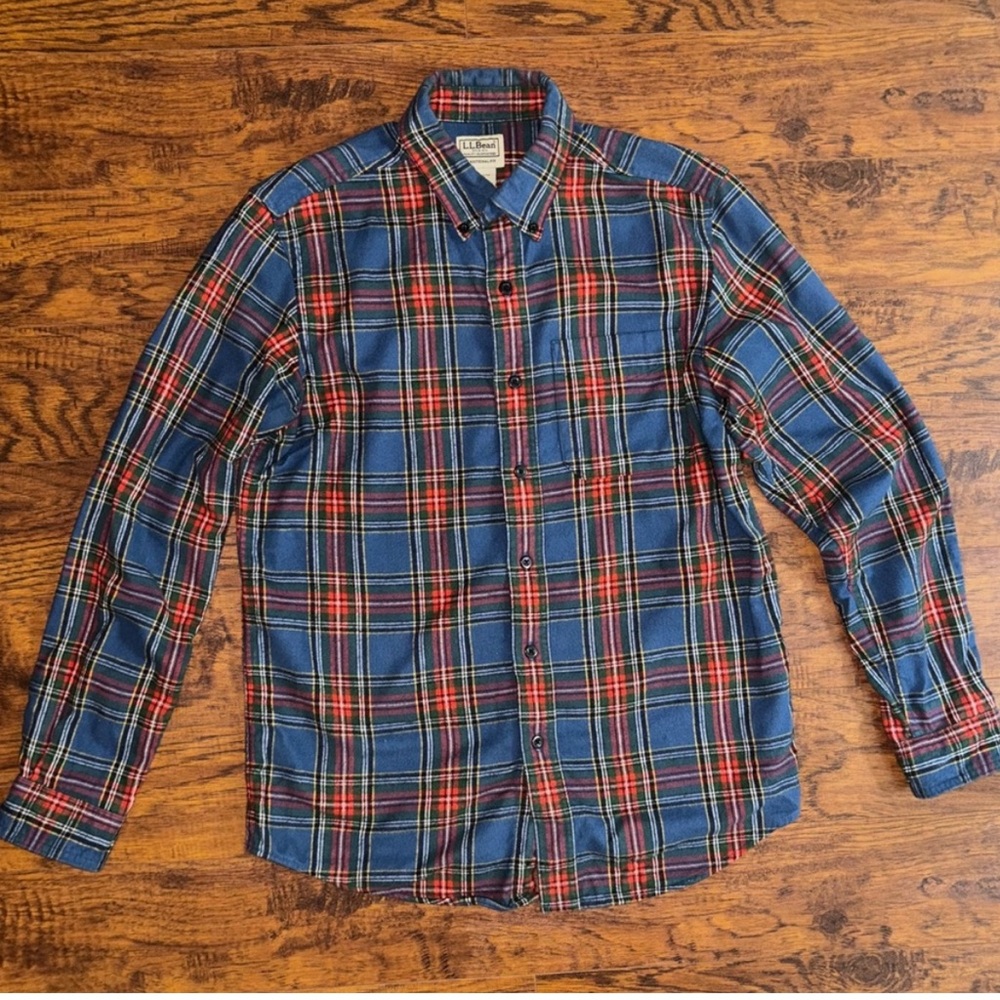 L.L. Bean Men's Scotch Plaid Button-Down Flannel Shirt Traditional Fit